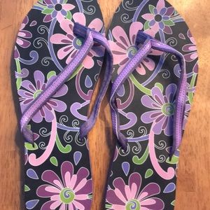 Vera Bradley flip flops! Size 10
